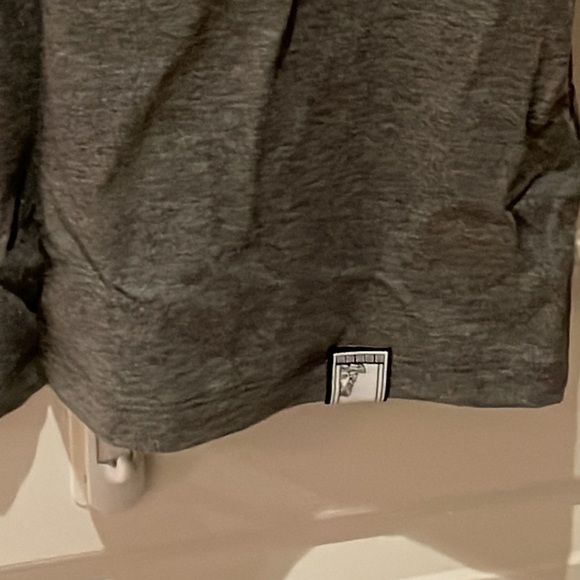 Versace grey tshirt. - Picture 2 of 4